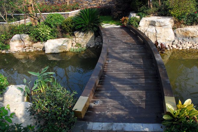 上海景瑞望府 新古典 住宅 別墅 木橋 景觀亭 景觀設計(SED新西林景觀國際,受邀加入ASLA協會,擁有風景園林工程設計專項甲級,業務范圍:住宅及社區設計、酒店及度假設計、養老地產及產業園區設計、商業地產設計、城市及空間設計、城市規劃設計)